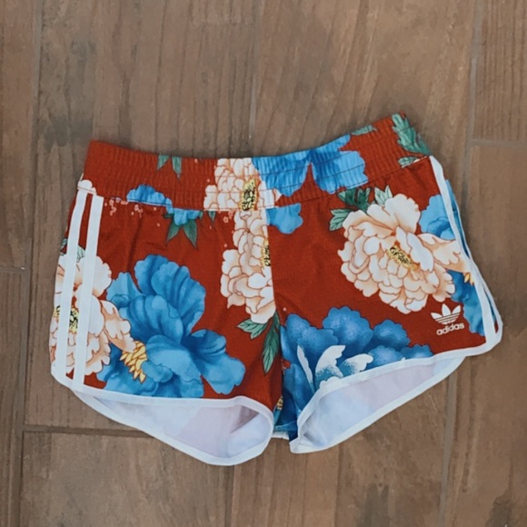 Shorts - Picture 1 of 2